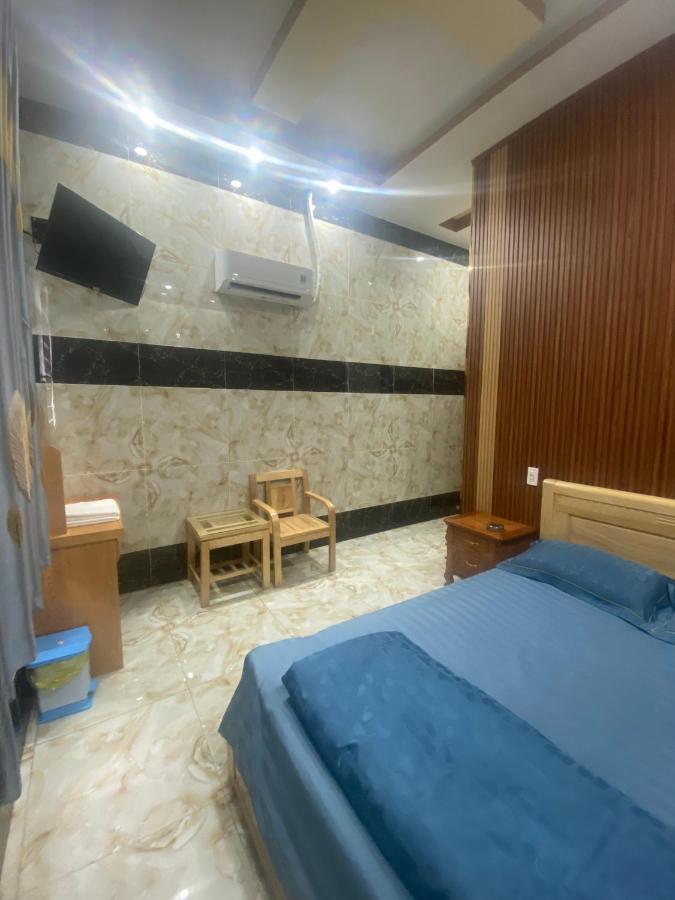 Khach San Hoi Nghia Binh Duong Hotell Tan Uyen Eksteriør bilde
