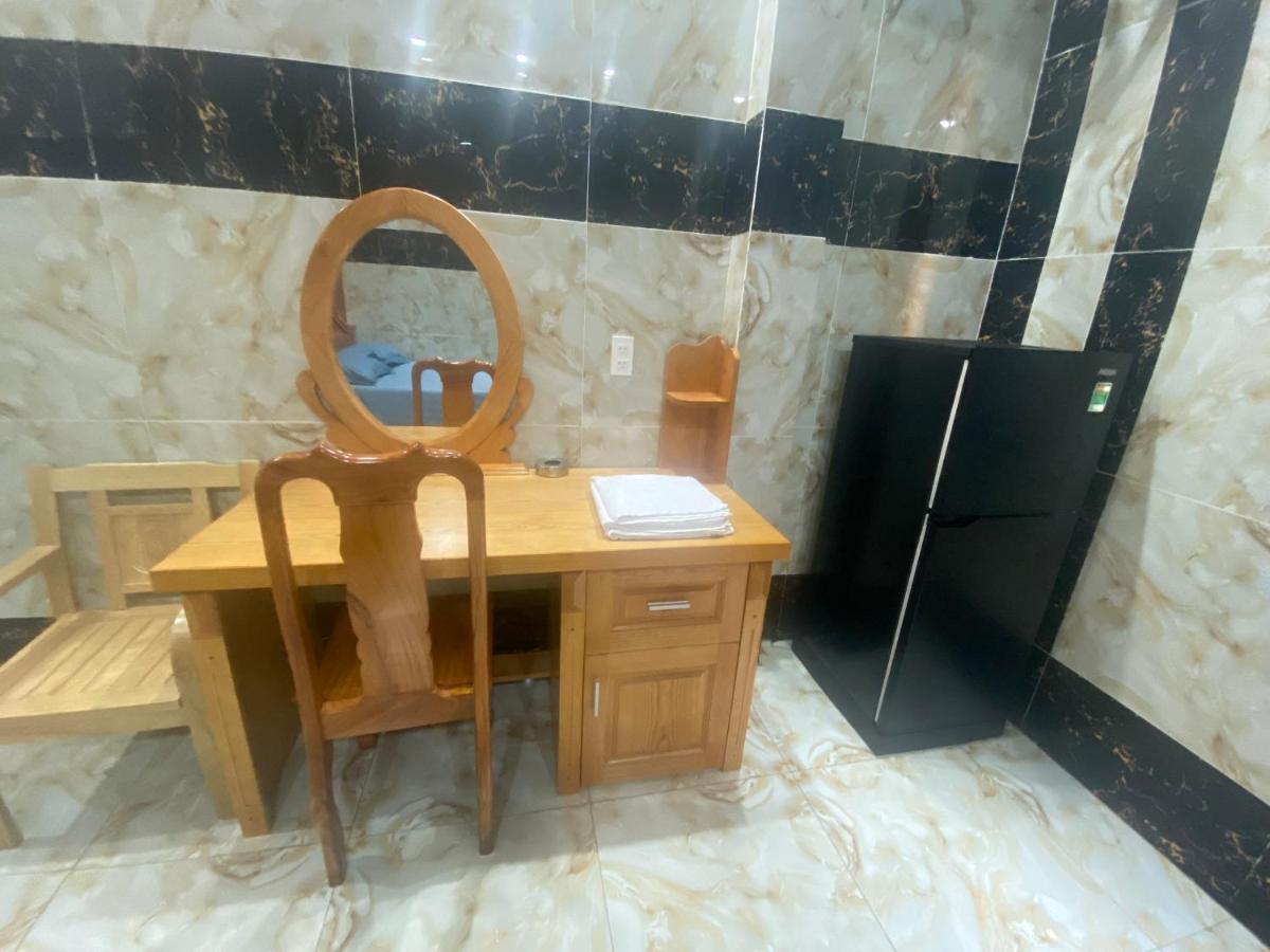 Khach San Hoi Nghia Binh Duong Hotell Tan Uyen Eksteriør bilde