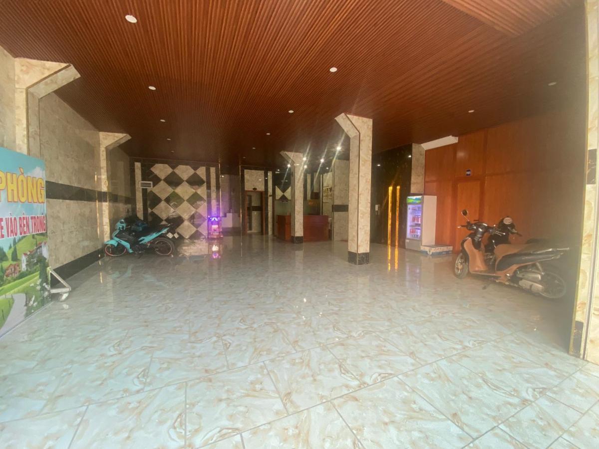 Khach San Hoi Nghia Binh Duong Hotell Tan Uyen Eksteriør bilde