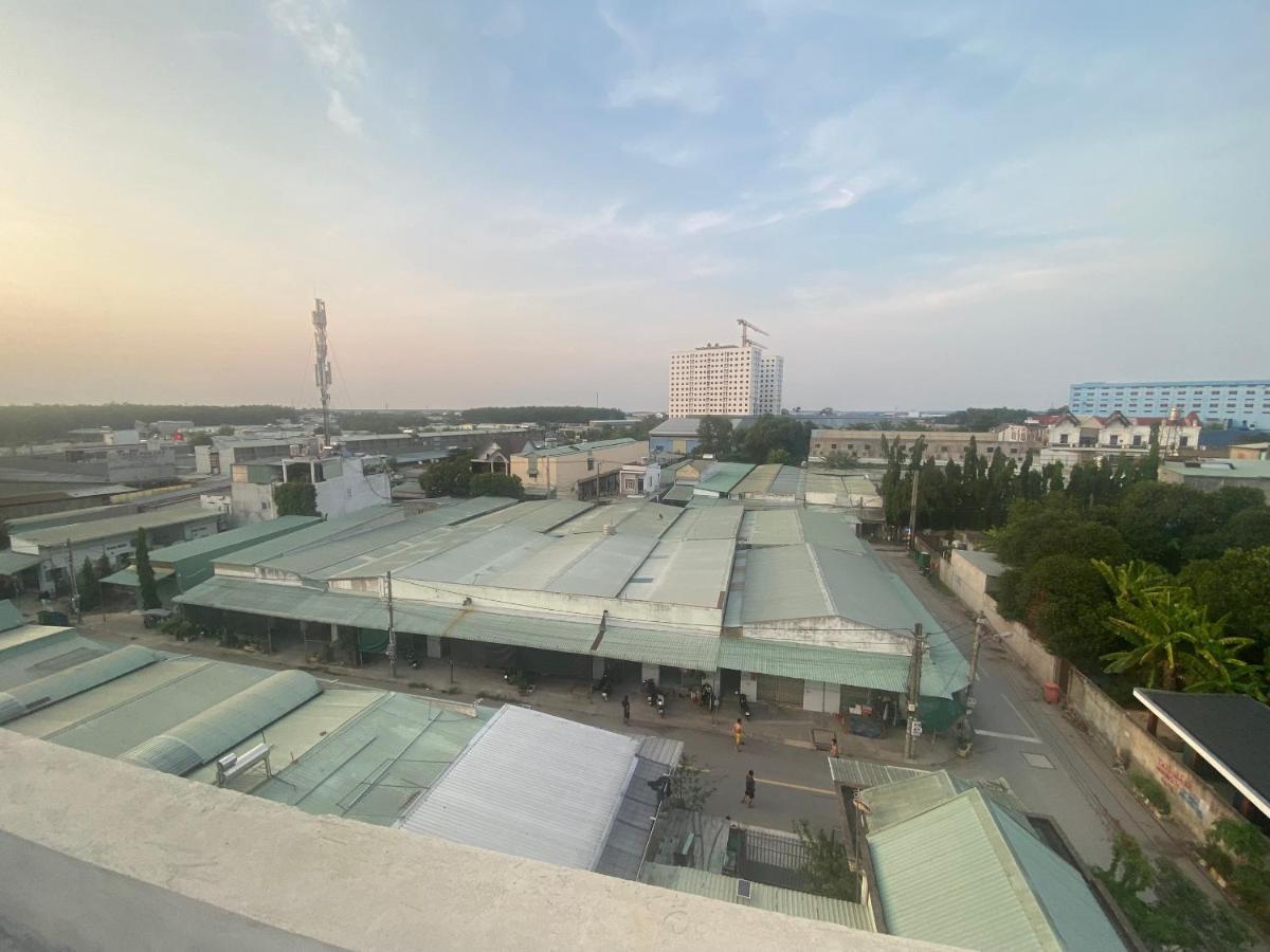 Khach San Hoi Nghia Binh Duong Hotell Tan Uyen Eksteriør bilde