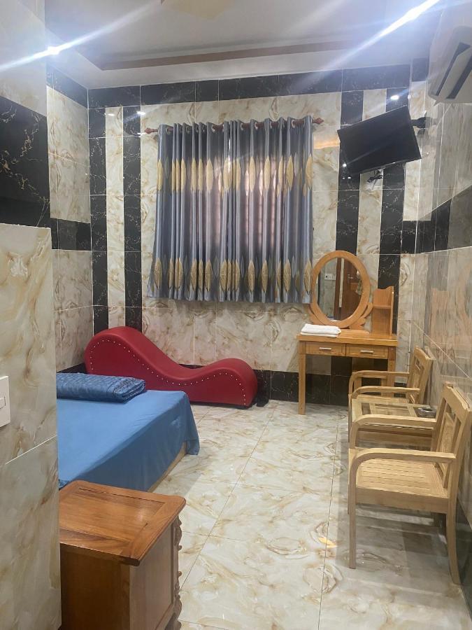 Khach San Hoi Nghia Binh Duong Hotell Tan Uyen Eksteriør bilde