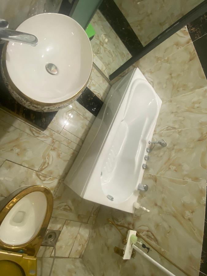 Khach San Hoi Nghia Binh Duong Hotell Tan Uyen Eksteriør bilde